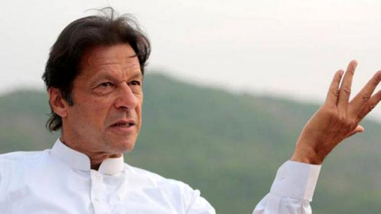 अविश्वास प्रस्ताव पास भएसँगै पाकिस्तानी प्रधानमन्त्री खान पदमुक्त