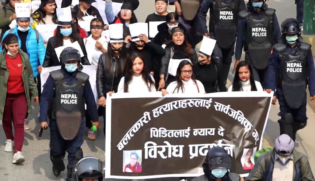 भागरथी हत्याको विरोधमा विद्यार्थीद्वारा काठमाडौंमा प्रदर्शन