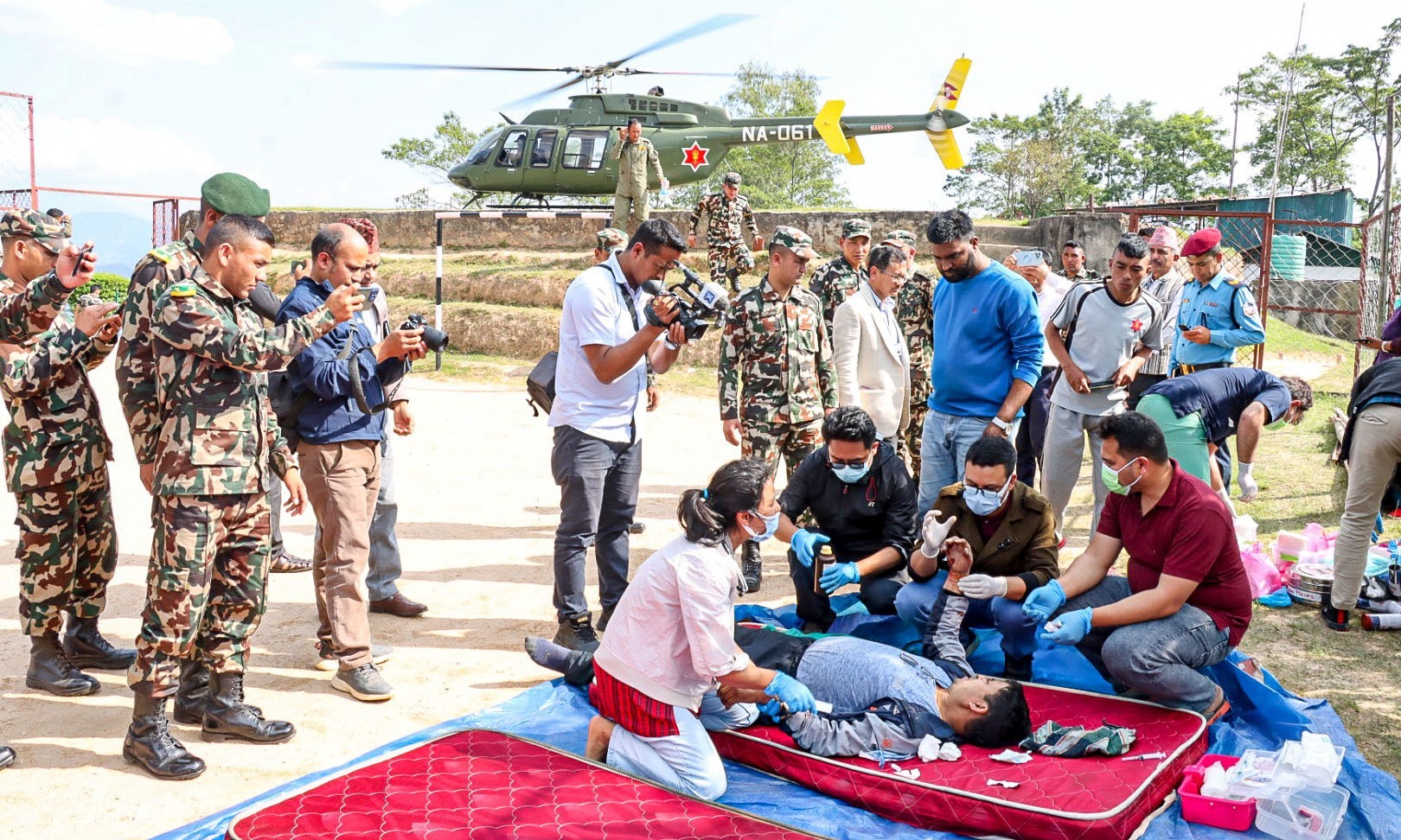 हेलिकप्टर दुर्घटनाः एकजनाको मृत्यु, घाइतेलाई काठमाडौँ लगियो